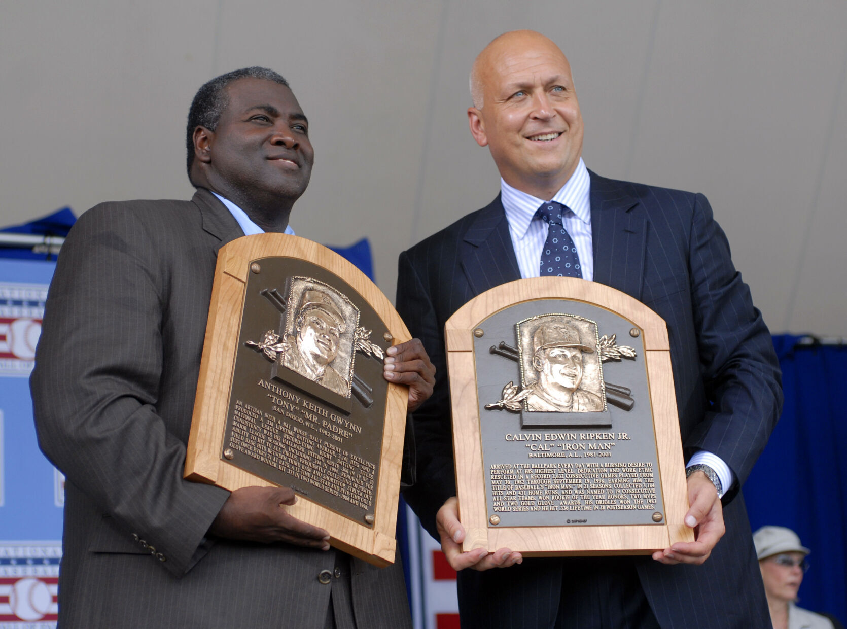 2007: Cal Ripken Jr., Tony Gwynn are elected to Baseball Hall of Fame